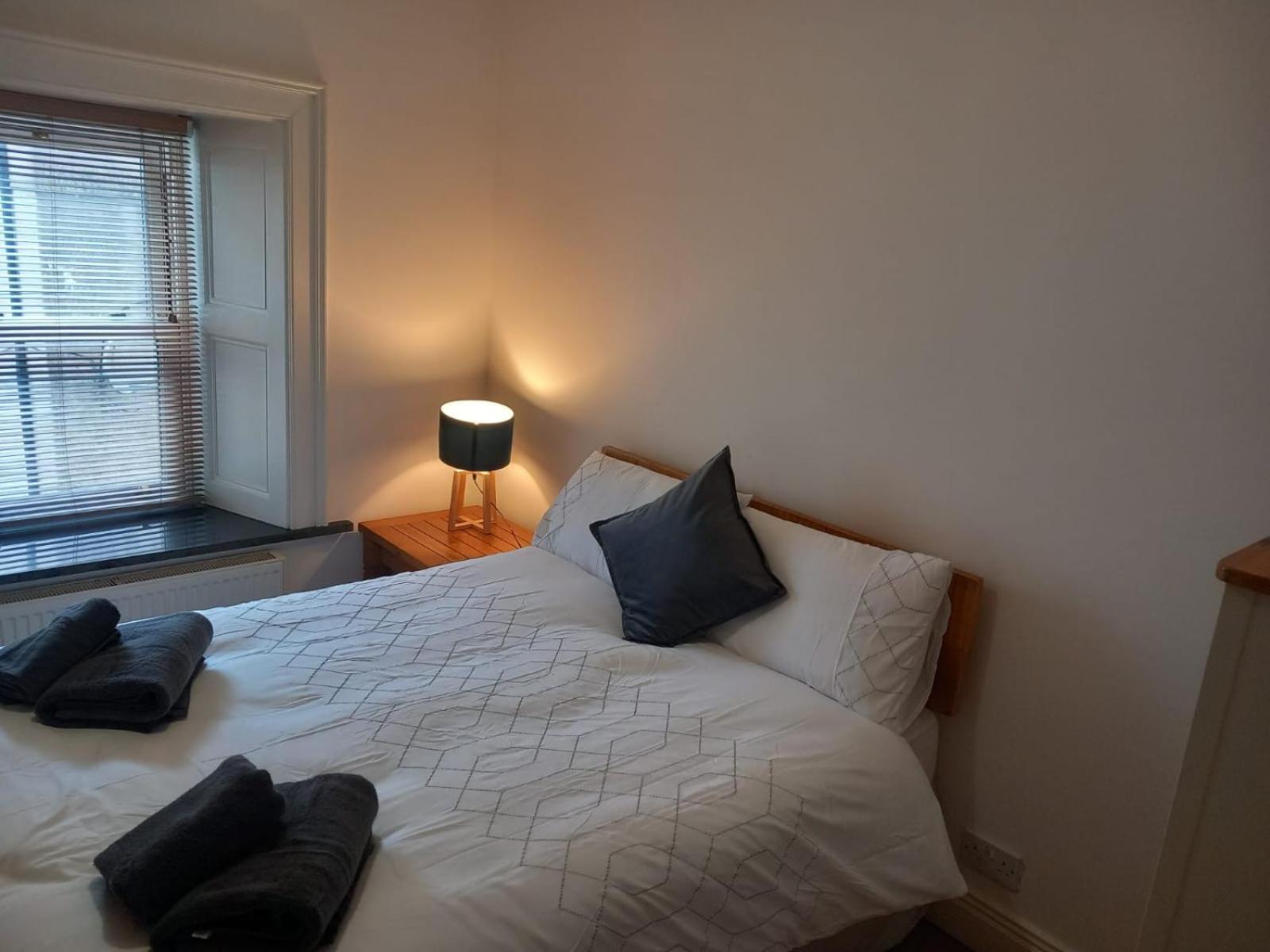 Marguerita Villas Apartment Cork Eksteriør billede